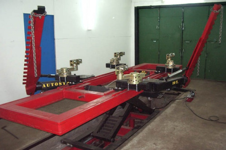 Стенд для исправления геометрии кузовов и рам аварийных автомобилей AS-TORNADO